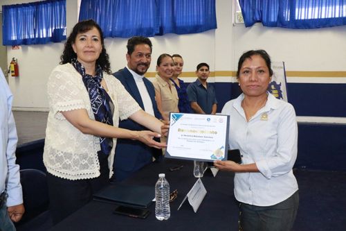 Destaca Cobaem trayectoria y compromiso de docentes y personal administrativo